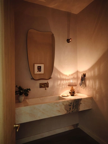 A cover of "colour references" cluster. The owner is sanskrut. The cluster consists of 7 elements.