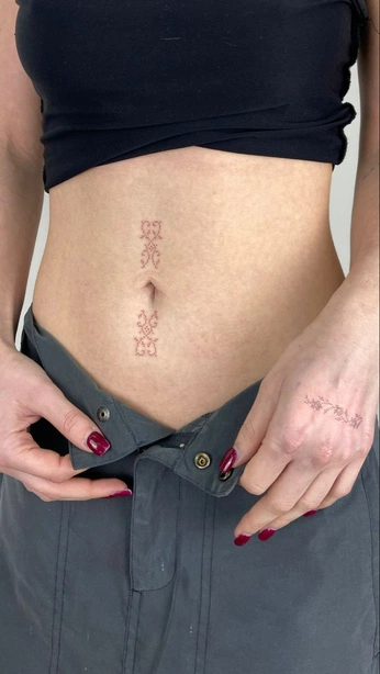 A cover of "INKED" cluster. The owner is ananoduerme. The cluster consists of 9 elements.