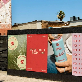 A cover of "Mockups" cluster. The owner is mr300. The cluster consists of 6 elements.