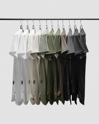 A cover of "Clothing photo refrences" cluster. The owner is muhazi. The cluster consists of 25 elements.