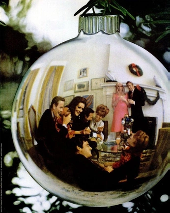 A cover of "holiday" cluster. The owner is annemarieh. The cluster consists of 28 elements.