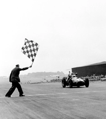 A cover of "F1" cluster. The owner is ymmmm. The cluster consists of 5 elements.