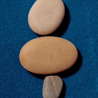 A cover of "COLOUR" cluster. The owner is anush00. The cluster consists of 87 elements.