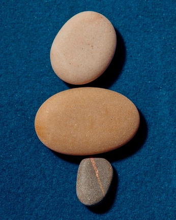 A cover of "Oils" cluster. The owner is riversgrace. The cluster consists of 112 elements.