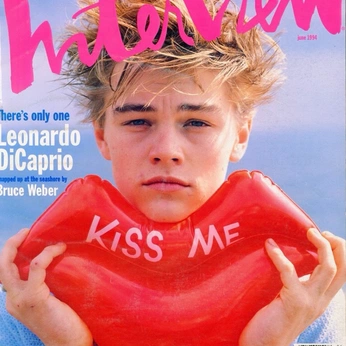 A cover of "heartthrob" cluster. The owner is erikjagger. The cluster consists of 15 elements.