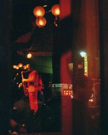 A cover of "golden" cluster. The owner is neta12. The cluster consists of 32 elements.