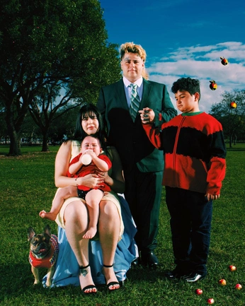 A cover of "Family" cluster. The owner is thetownie. The cluster consists of 13 elements.