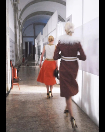 A cover of "Backstage" cluster. The owner is magdasousamendes. The cluster consists of 3 elements.