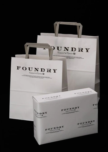 A cover of "Packaging — Bags" cluster. The owner is emlau. The cluster consists of 37 elements.