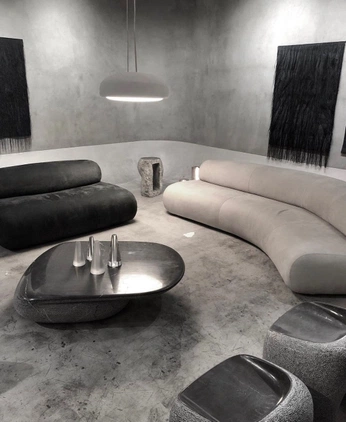 A cover of "Showroom Seating" cluster. The owner is arisea. The cluster consists of 2 elements.