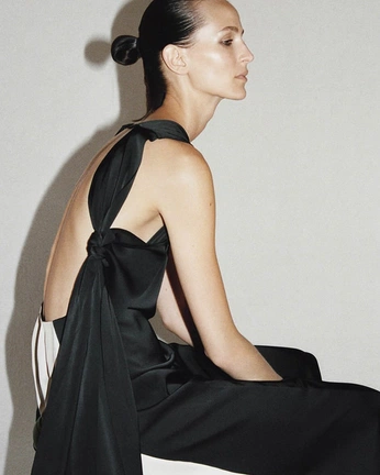 A cover of "Drape" cluster. The owner is firarietveld. The cluster consists of 1 element.