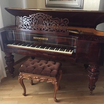 A cover of "⭒ gallery" cluster. The owner is lucinedeer. The cluster consists of 67 elements.