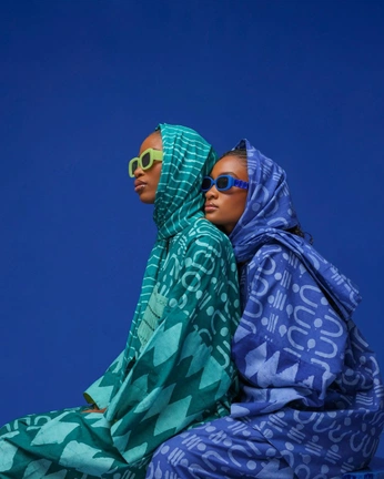 A cover of "AFRICAN FASHION" cluster. The owner is mix.ology. The cluster consists of 31 elements.