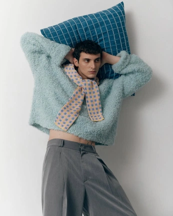 A cover of "Justen" cluster. The owner is ashleywalia. The cluster consists of 27 elements.