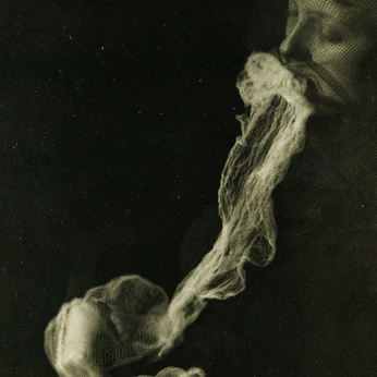 A cover of "Emerald Ephemera" cluster. The owner is nousrose. The cluster consists of 21 elements.