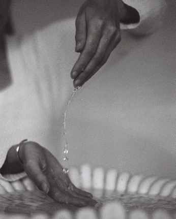 A cover of "Childlike Simplicity" cluster. The owner is santababy. The cluster description is "The beauty of the mundane ". The cluster consists of 21 elements.