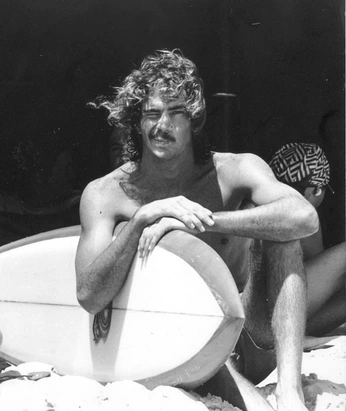 A cover of "SURFARI" cluster. The owner is johnafanode. The cluster consists of 142 elements.