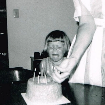 A cover of "🤡" cluster. The owner is jimeenaa. The cluster consists of 3 elements.