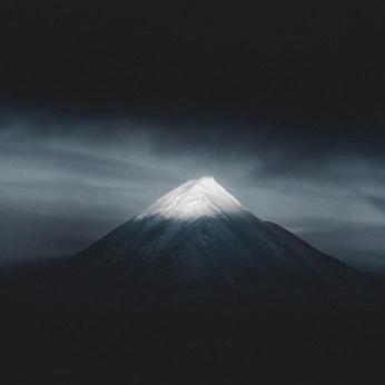 A cover of "wallpapers" cluster. The owner is withtasin. The cluster consists of 14 elements.