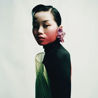 A cover of "Portraits" cluster. The owner is mayaeliza. The cluster consists of 56 elements.