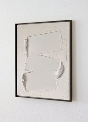 A cover of "Bianco" cluster. The owner is koichiendo. The cluster consists of 14 elements.