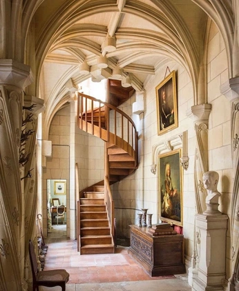 A cover of "Chateaux" cluster. The owner is demo97. The cluster consists of 67 elements.