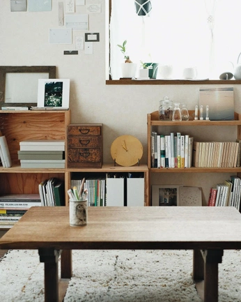 A cover of "Interior" cluster. The owner is lateforeverythin. The cluster consists of 25 elements.