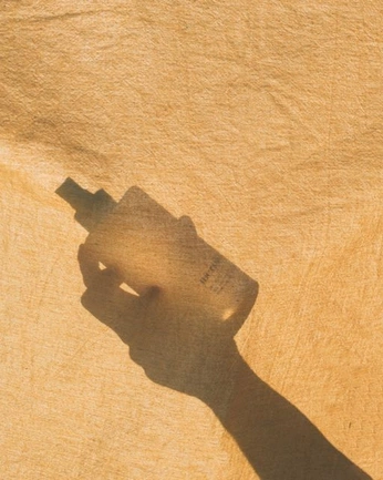 A cover of "e5c07f - Warm Beige" cluster. The owner is keithlouisxii. The cluster consists of 3 elements.