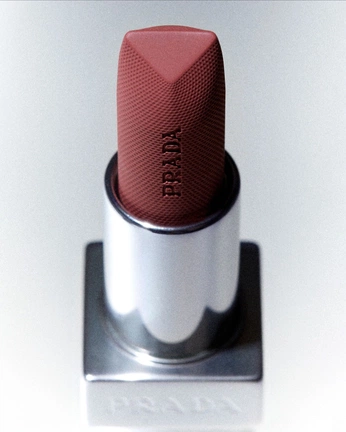 A cover of "beauty products" cluster. The owner is sroka.studio. The cluster consists of 37 elements.