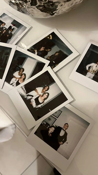 A cover of "hosting" cluster. The owner is karolinab. The cluster consists of 2 elements.