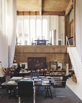 A cover of "loft" cluster. The owner is kamillaspano. The cluster consists of 5 elements.