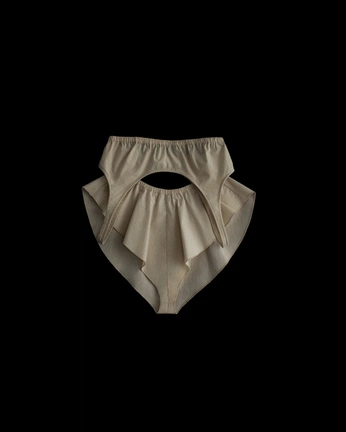 A cover of "Fashion" cluster. The owner is angelic. The cluster consists of 14 elements.