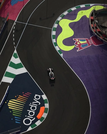 A cover of "f1 driving" cluster. The owner is nobodyhim. The cluster consists of 26 elements.