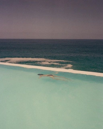 A cover of "Palm Beach Beaches Pools" cluster. The owner is jmemare. The cluster consists of 26 elements.