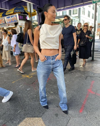 A cover of "wear" cluster. The owner is exsee. The cluster consists of 93 elements.