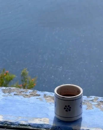 A cover of "Breathe" cluster. The owner is soficorti. The cluster consists of 18 elements.