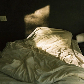 A cover of "light & shadows" cluster. The owner is justahuman. The cluster consists of 6 elements.