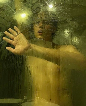 A cover of "NEW ERA LOADING" cluster. The owner is grantknoche. The cluster consists of 6 elements.