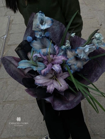 A cover of "bouquet of flowers" cluster. The owner is marikom. The cluster consists of 17 elements.
