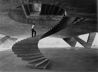 A cover of "Architecture" cluster. The owner is isabelnao. The cluster consists of 5 elements.