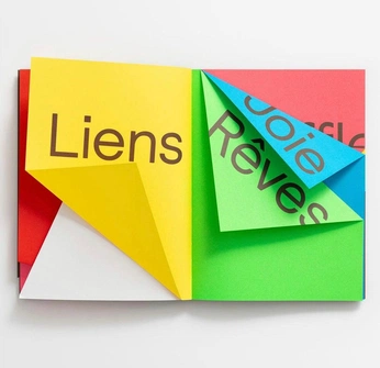 A cover of "color" cluster. The owner is aliasger. The cluster consists of 2 elements.