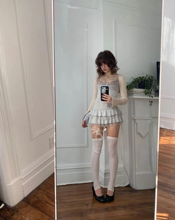 A cover of "clothes" cluster. The owner is jinxliaminx. The cluster consists of 215 elements.