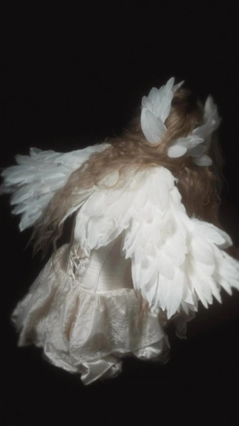 A cover of "Aesthetic" cluster. The owner is cyberssage. The cluster consists of 123 elements.