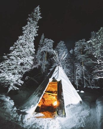 A cover of "snowy" cluster. The owner is smntha. The cluster consists of 33 elements.