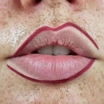 A cover of "Make up" cluster. The owner is levitash. The cluster consists of 2 elements.