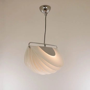 A cover of "Home" cluster. The owner is madelinehelt. The cluster consists of 8 elements.