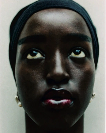 A cover of "portraits" cluster. The owner is alicemaeshedd. The cluster consists of 98 elements.