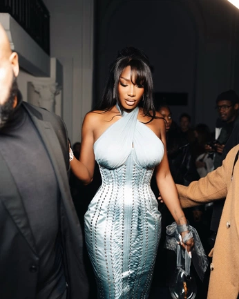 A cover of "Inspiration" cluster. The owner is jasmxn. The cluster consists of 1 element.