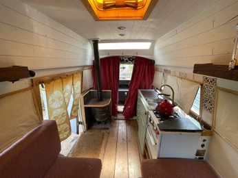 A cover of "Van life" cluster. The owner is kool.kat. The cluster consists of 2 elements.