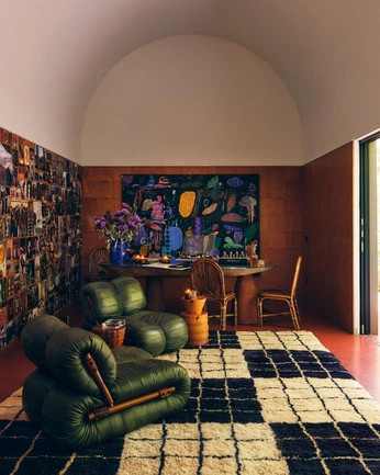 A cover of "Inspired rooms PA" cluster. The owner is mythos. The cluster consists of 1 element.